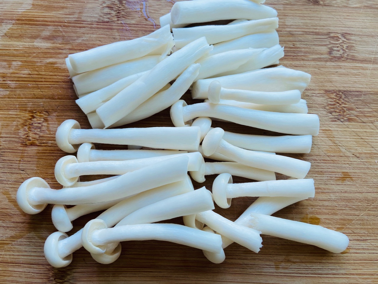 秋天适合喝这汤，6块钱煮一锅，营养好吸收，低脂低卡，别错过了