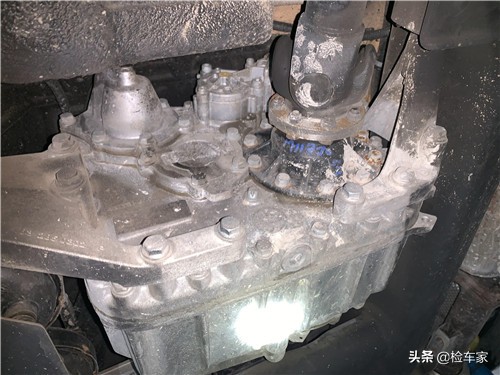 2017款奔驰G500，三年贬值60万！网友：现在买17款真划算