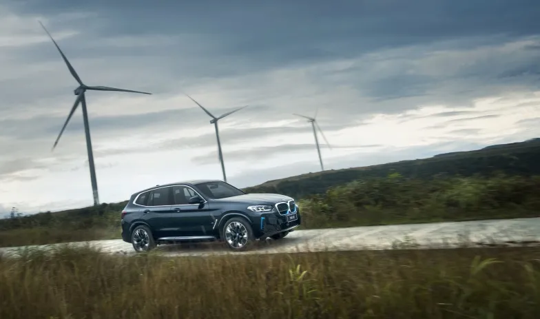 进可攻,退可守,那么多金融方案为什么就选新BMW iX3 悦选明天 Plus