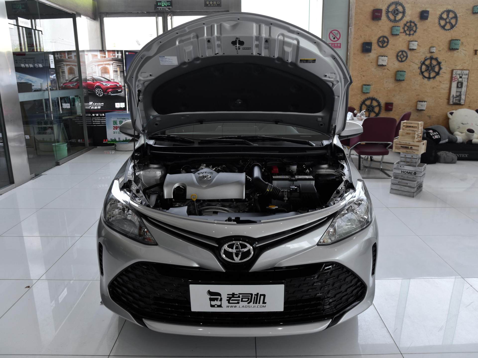 2020年超值小型车！丰田出品，油耗5.2L，买啥飞度？