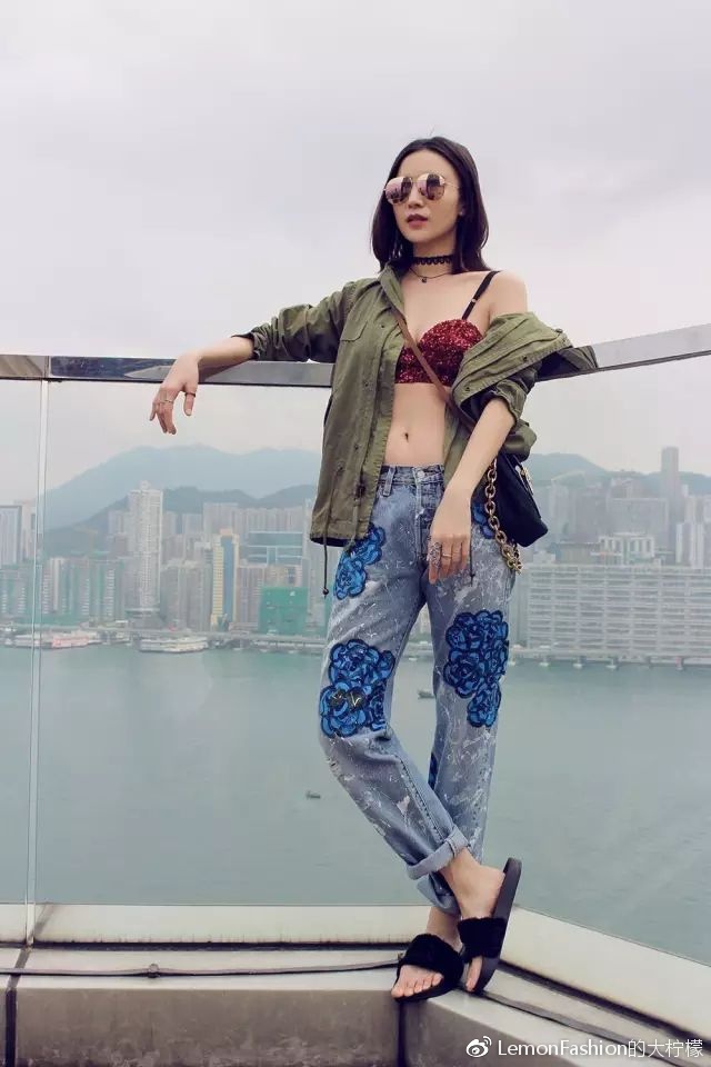 行走在皮草界的意大利“贵族夫妇”