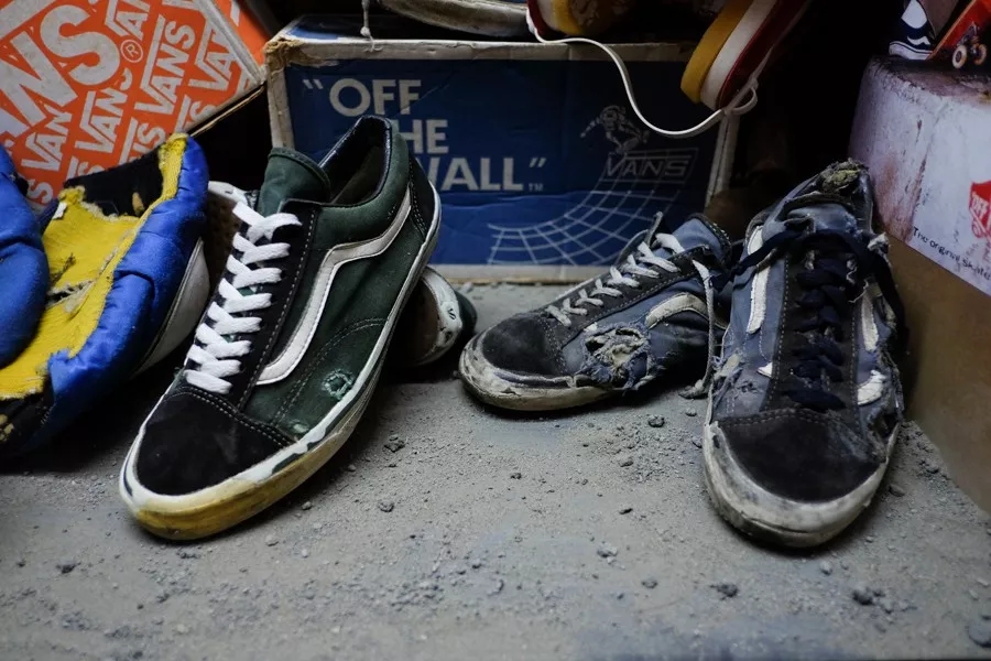 为什么当代00后，宁愿穿“脏破旧”的Vans，也不爱国货回力、飞跃