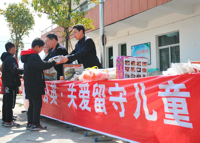 一个财政小县的教育账单背后