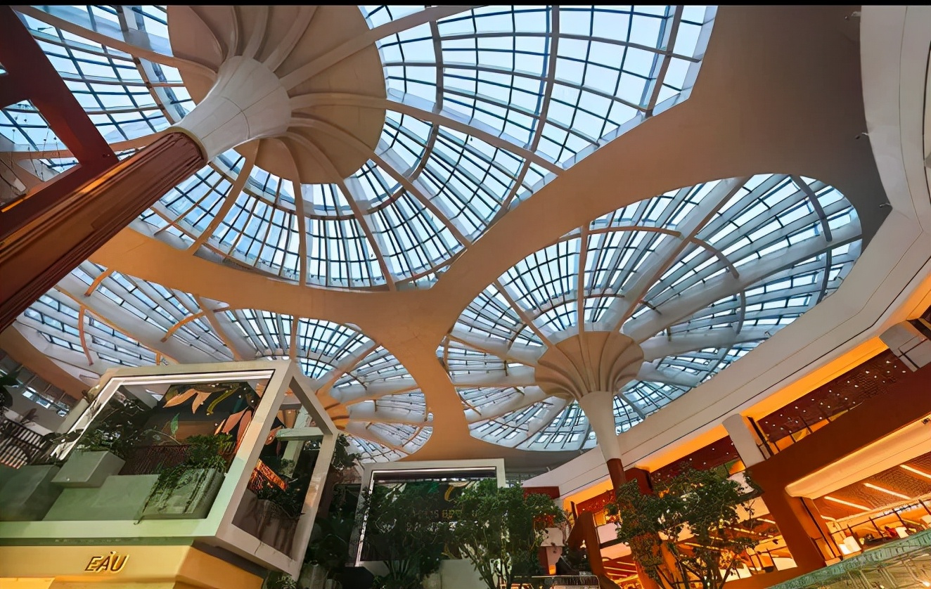 瑞虹太陽(yáng)宮打造“都市綠洲”，一場(chǎng)購(gòu)物中心“綠色革命”正在進(jìn)行