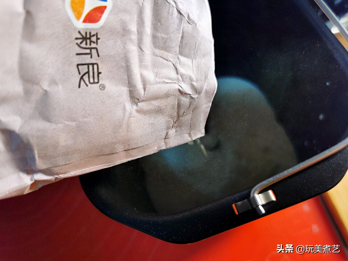 嘉宝果皮和籽能吃吗（6步就可做成粗粮小餐包）