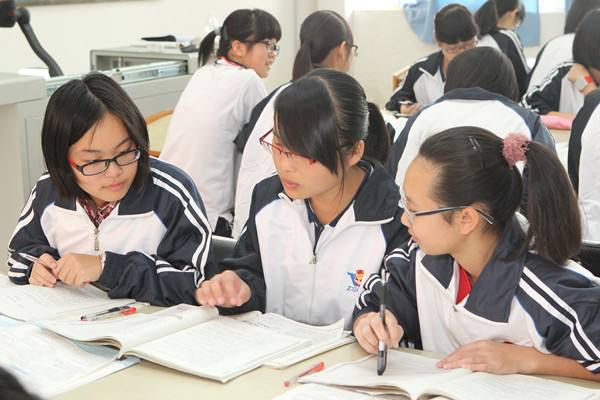 他是普通班杀出的状元，高考712分，直言：多做两点，勿做一点！