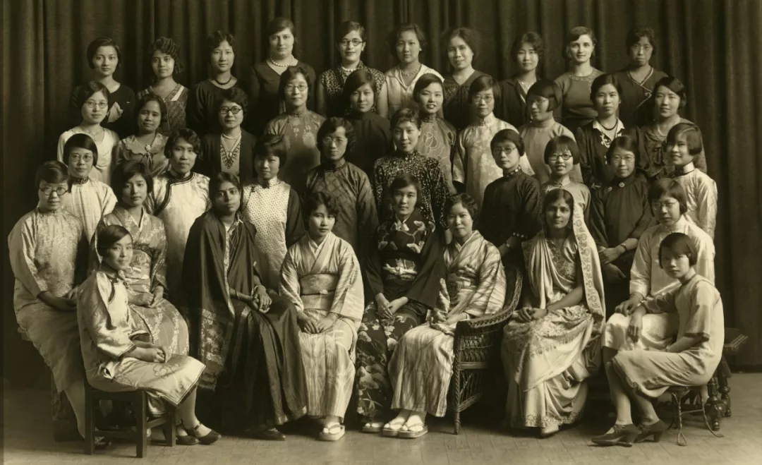 武昌职业学院后街小姐（一张老照片）