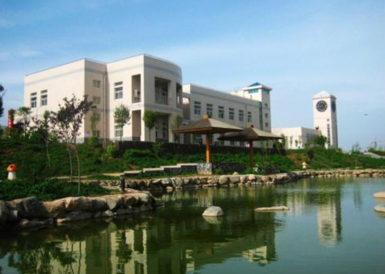 西安“改名”很成功的大学，曾因校名被忽视，但如今备受欢迎