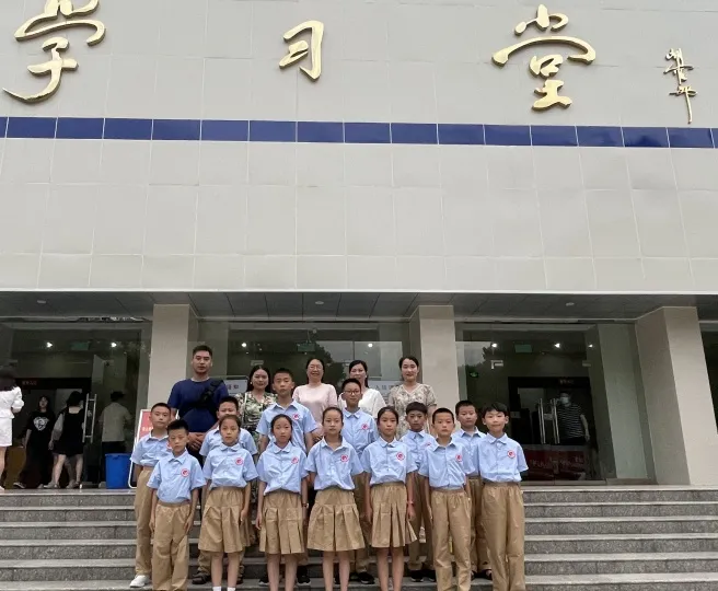 南阳市实验学校管乐团登上了省级舞台