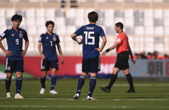 日本VS土库曼斯坦(日本队逆转土库曼斯坦！大迫勇也梅开二度，对手轰进超远世界波)