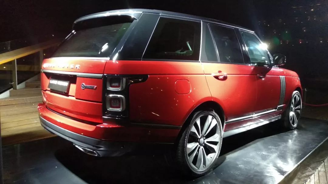 大排量也有小智慧 | 点滴试驾路虎揽胜运动版