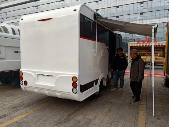 小身材大容量 祥菱C型改装房车11.98万元起售