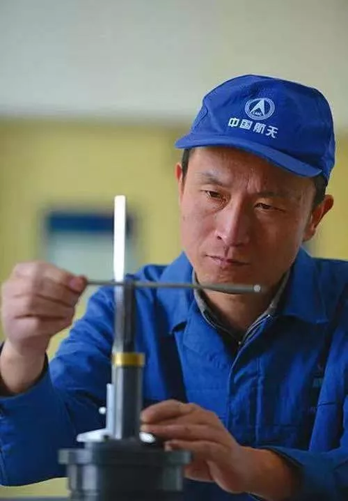 中国“第一刀”徐立平：他干着世上最玩命的工作，30年成大国工匠