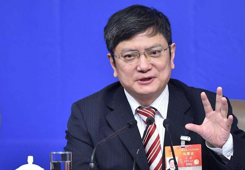 双减政策将把“英语”踢出高考？教育部做出回应，家长不再担忧