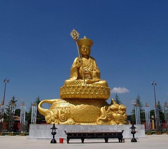 地藏王菩萨是保佑什么的（中国佛教的四大菩萨）-第9张图片