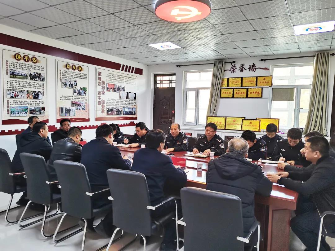 绥德县公安局义合派出所召开平安创建“两代表一委员”座谈会