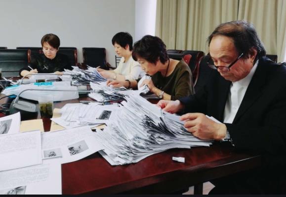 755字高考作文，被阅卷老师当成怀疑卷，组长写下4页注释后给满分