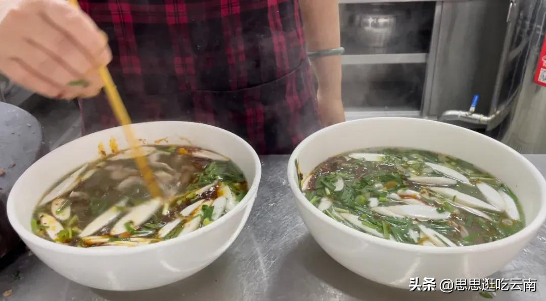 云南个旧，张子枫电影里的宝藏小城，藏着小镇青年的回忆和美食