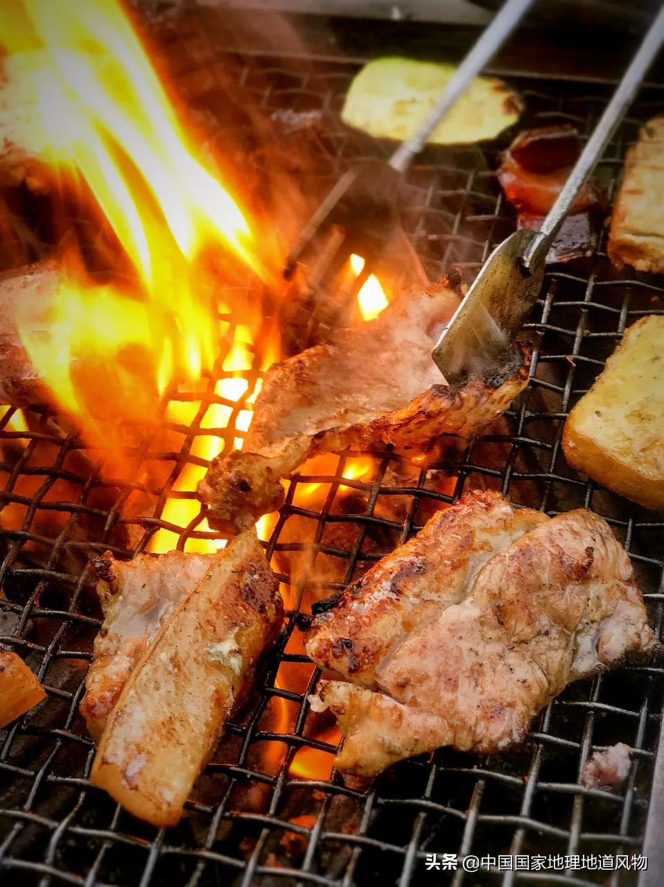 四川烧烤江湖，宜宾、西昌、石棉、乐山、成都谁才是老大？