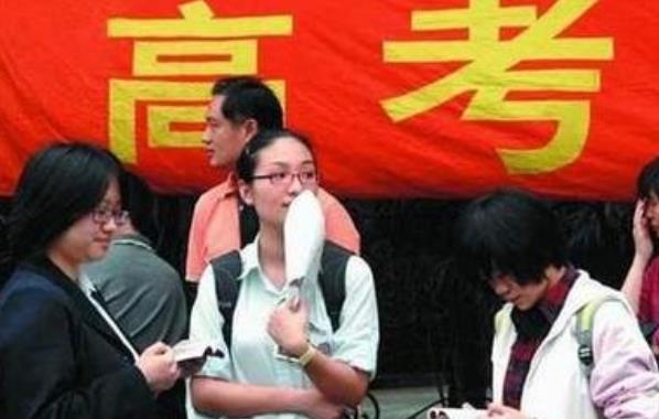 4.8万山东考生分数超本科线，结果意外滑档，2022考生要引以为戒