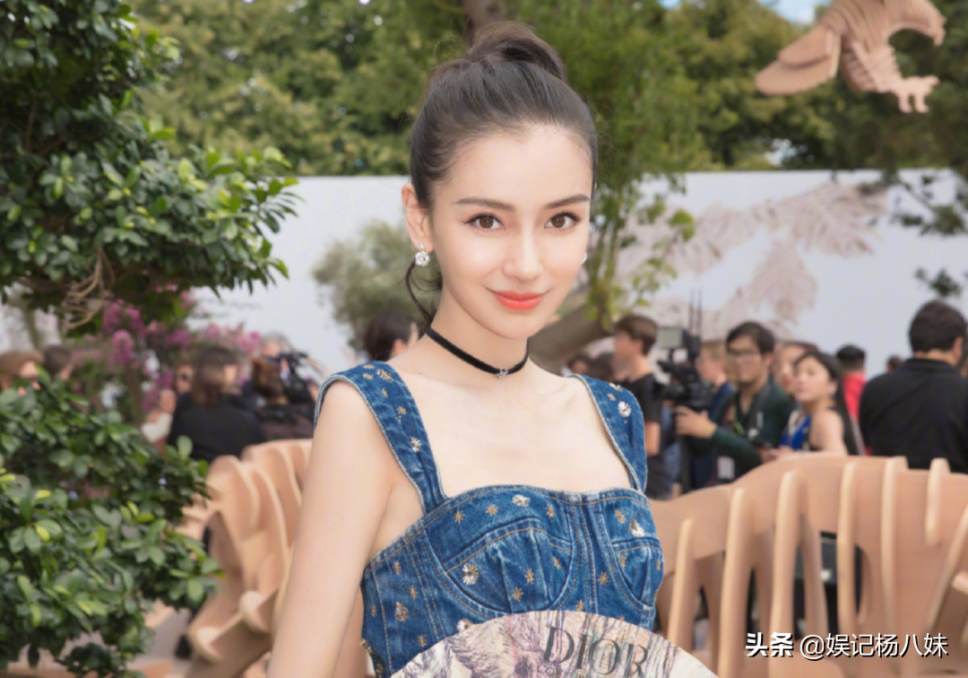 杨颖出道18年,代表作有:黄晓明和《跑男》