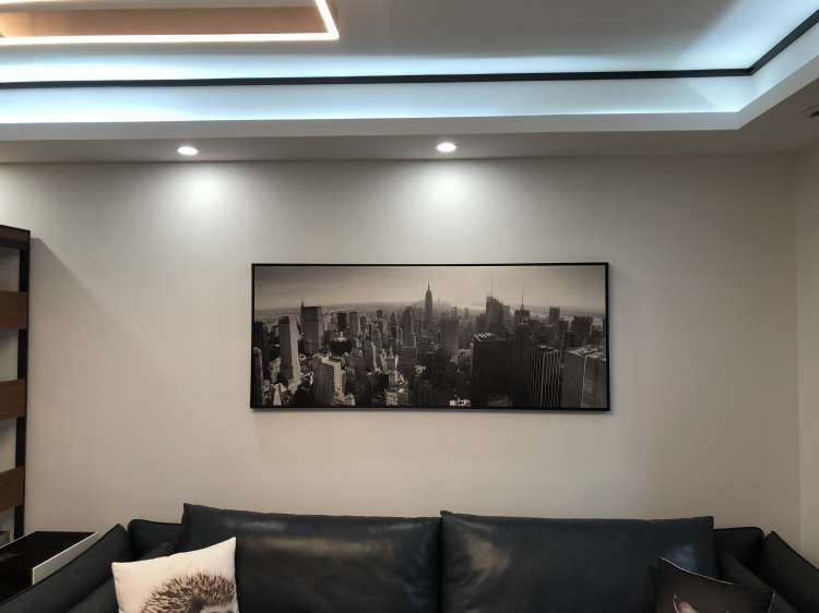 夫妻的70㎡两居，阳台改U型厨房，变身两房两厅，简约小家真清新