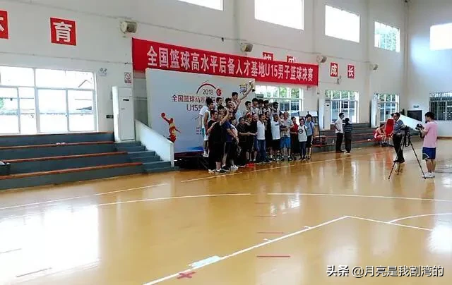 CBA\x20直播(追根溯源：中国篮球青训的问题到底在哪！)