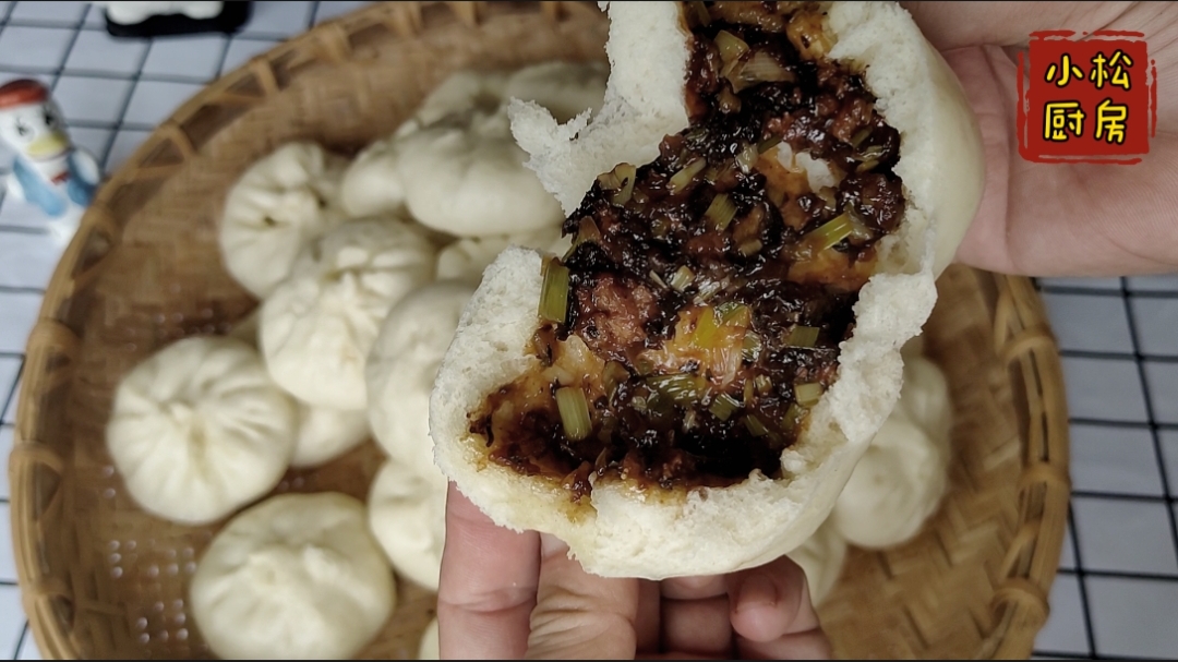 梅干菜鲜肉包家常做法,肉馅香甜多汁,外皮松软绵密