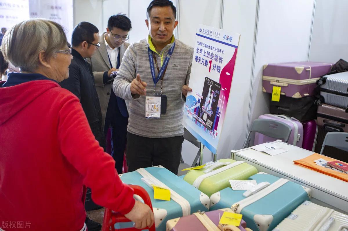 没有工作，能办到信用卡吗？知道这点可以少走许多弯路。