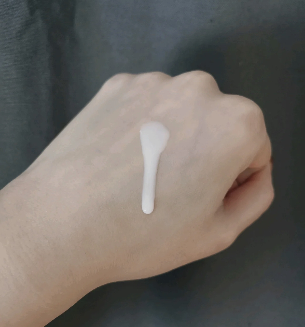 乳液和面霜有必要一起用吗？这么多年都用错了，别再传统护肤了