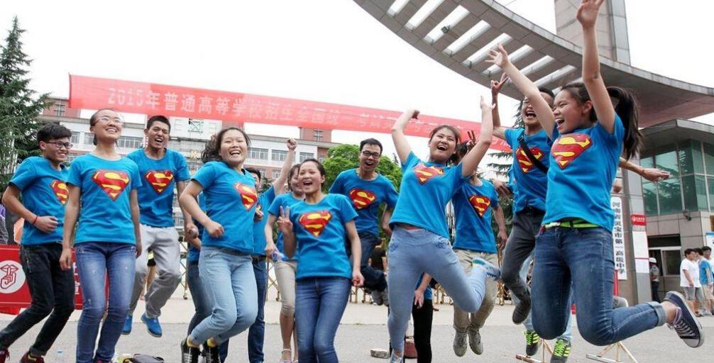 奶奶梦见孙子高考666分，查成绩后考生激动不已，网友:多梦点好了