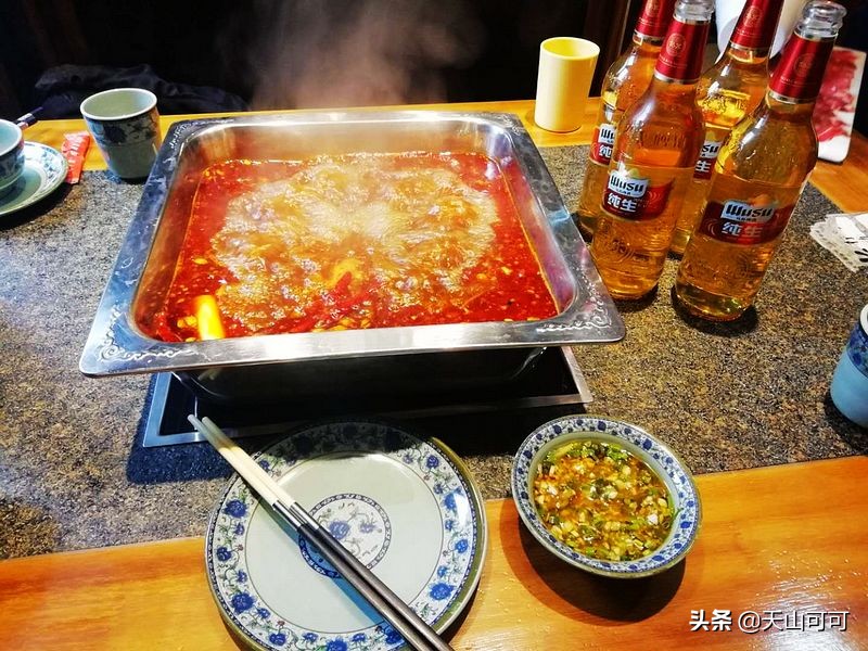 同样是啤酒，为什么乌苏啤酒能成网红，而爱喝它的却是新疆人？