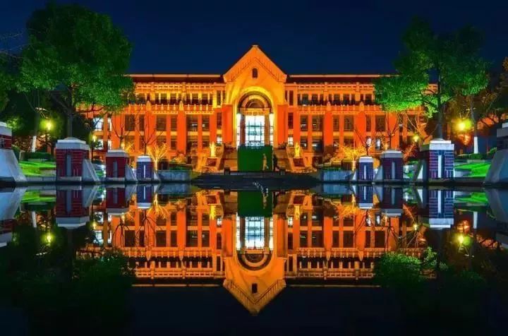 我国10大最美大学图书馆，各有特色令人神往，多图预警请欣赏