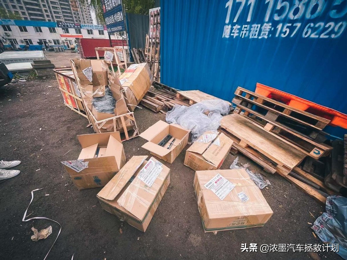 「志在千里」自用奥迪A6武装RS6内饰，带你领略溢出屏幕的震撼感