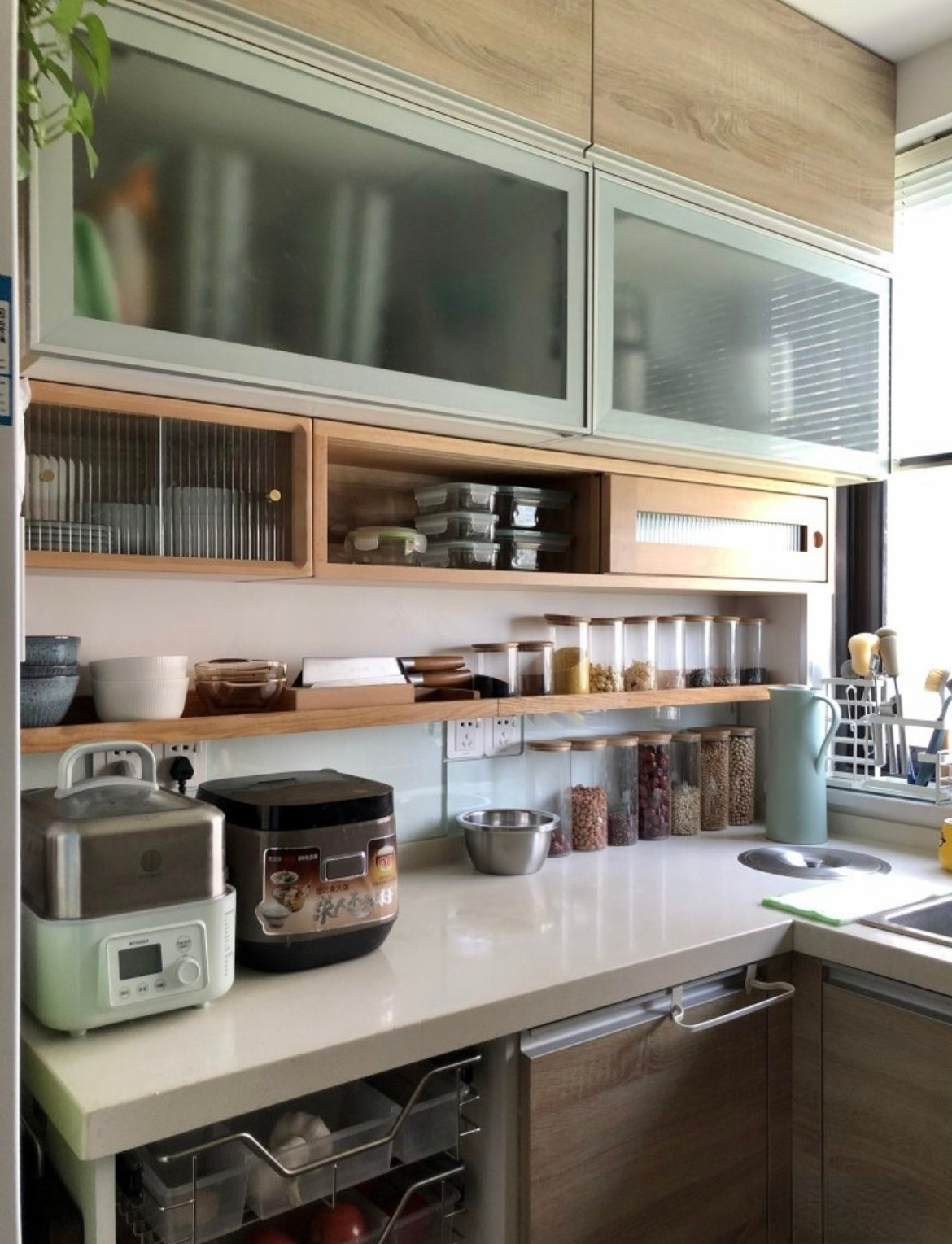 我家厨房装修时,用尽了当下的流行元素,总结出这些利与弊