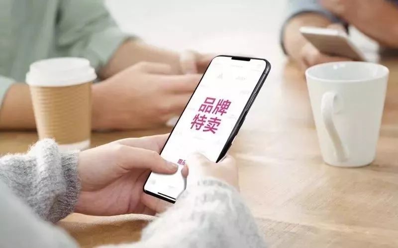 长沙平和堂男装: 七匹狼、柒牌、七匹羊等品牌低至三折，线下探店抢购！
