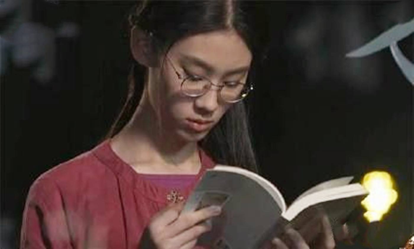 武亦姝夺冠后，关闭手机让人不解，两年后考上清华大学才让人明白