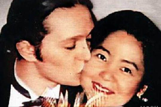 邓丽君法国小男友保罗：没钱没势15岁年龄差，为何会得女神青睐？