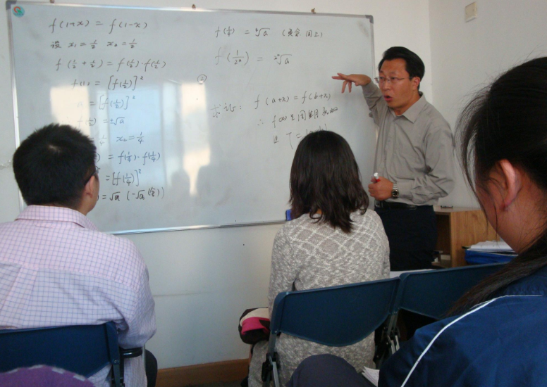 高中生补课和不补课，差别真不是一星半点，成绩可以说明一切