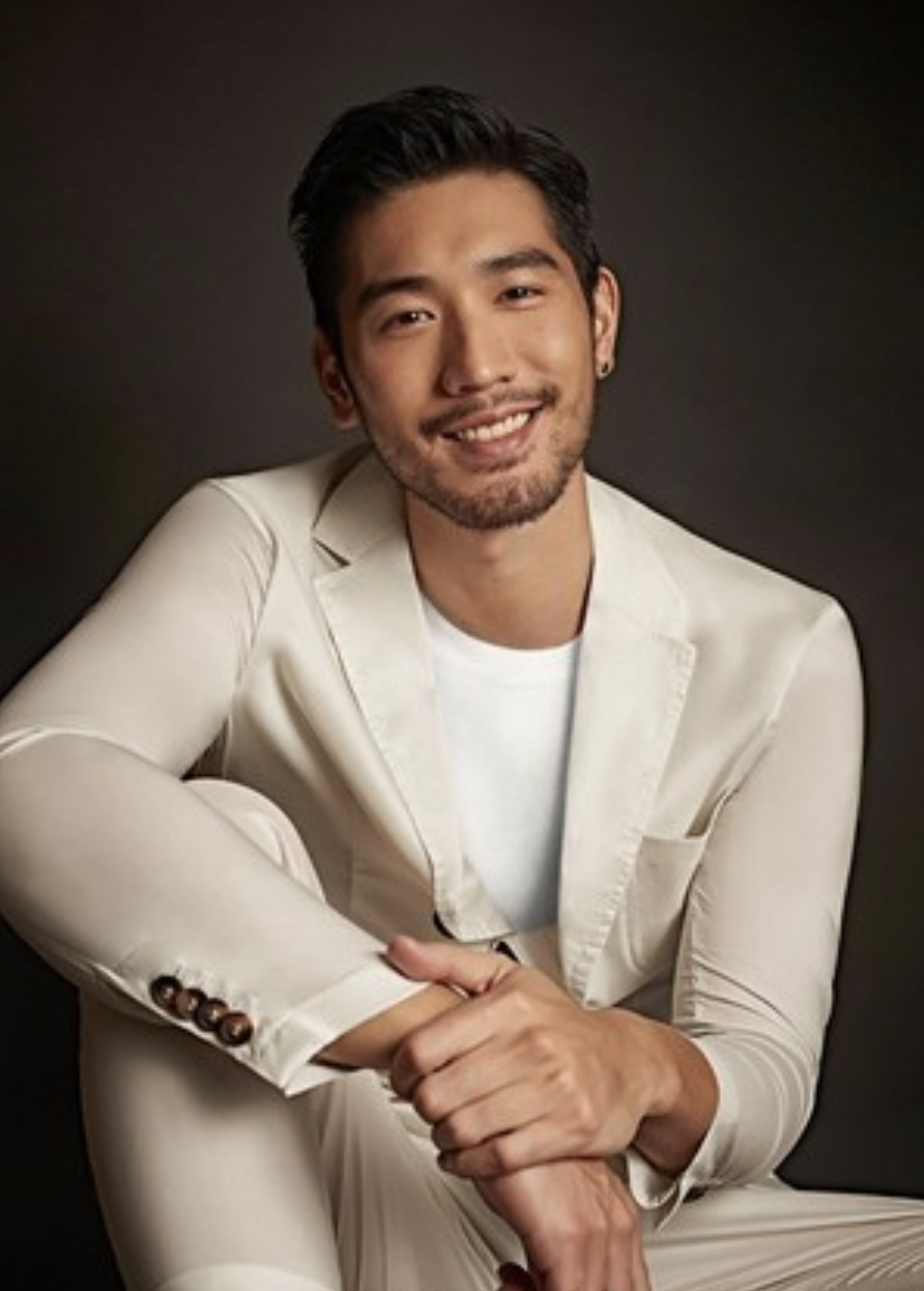 高以翔生辰八字分析--亚圣国学网