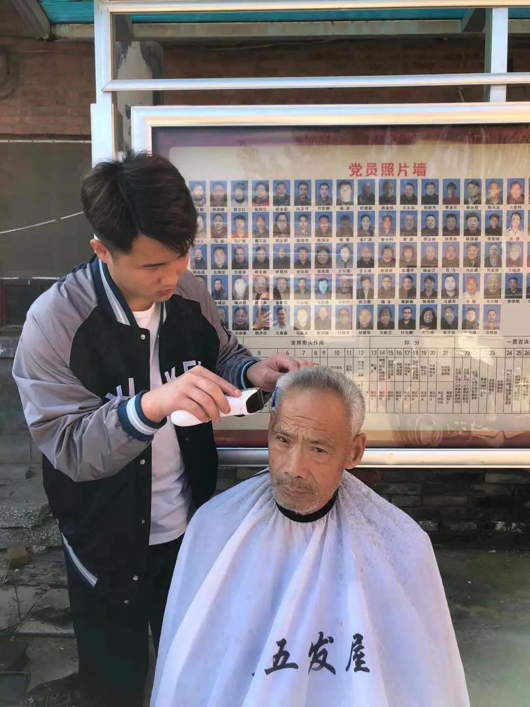 辉县市胡桥街道举办“我们的节日·重阳”系列文明实践活动