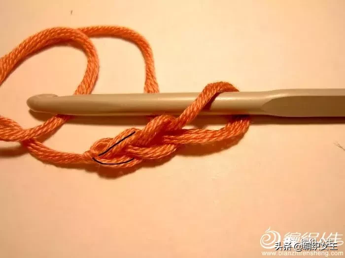 快来学！钩针与缝衣针竟能做出这么美的花边，用手工扮靓你的春天