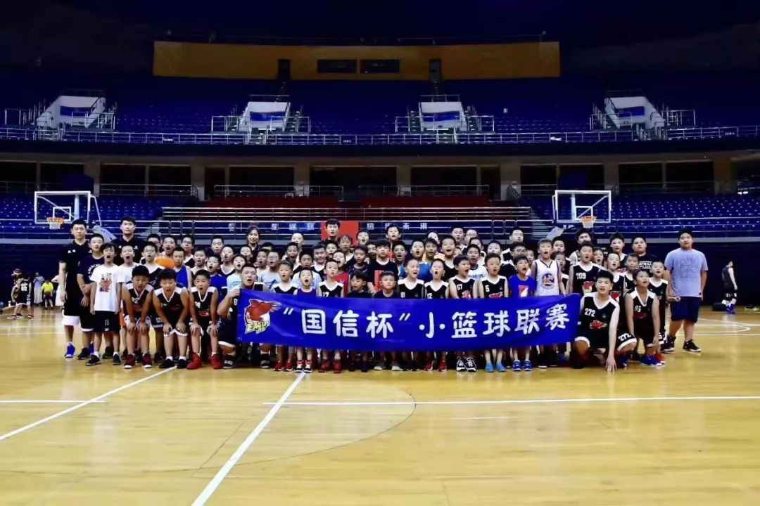 国信小雄鹰好球成双，篮球、乒乓球训练营欢度充实寒假