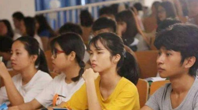 专科生喜迎好消息，事关“专升本”新政策，升本的几率将更大了