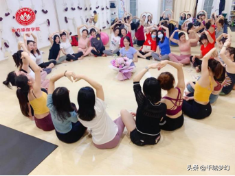 广州孕期瑜伽课程培训，广州瑜伽教练培训班