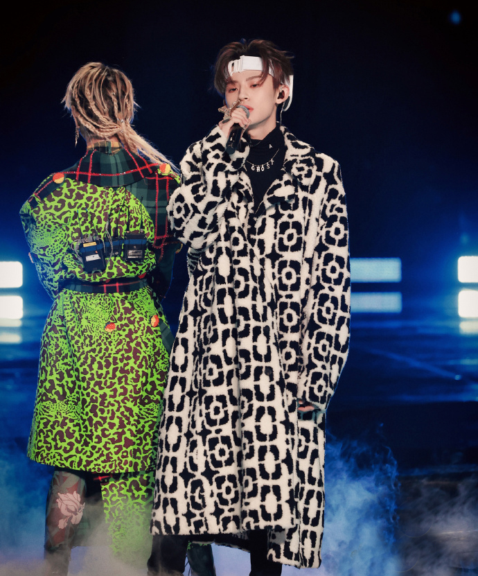 《我们的歌2》王中王直通盛典，王源获肯定，张艺兴追星张信哲