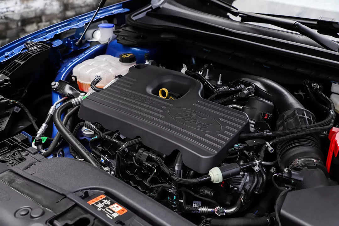 238马力+8AT！颜值不输宝马X4，这辆SUV福特EVOS本月上市