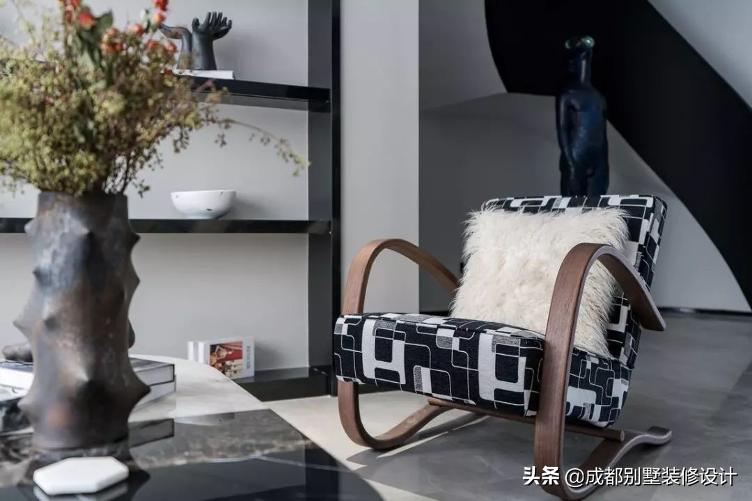 320平米排屋别墅设计，高级灰，奇遇之境演绎不一样的极致格调！