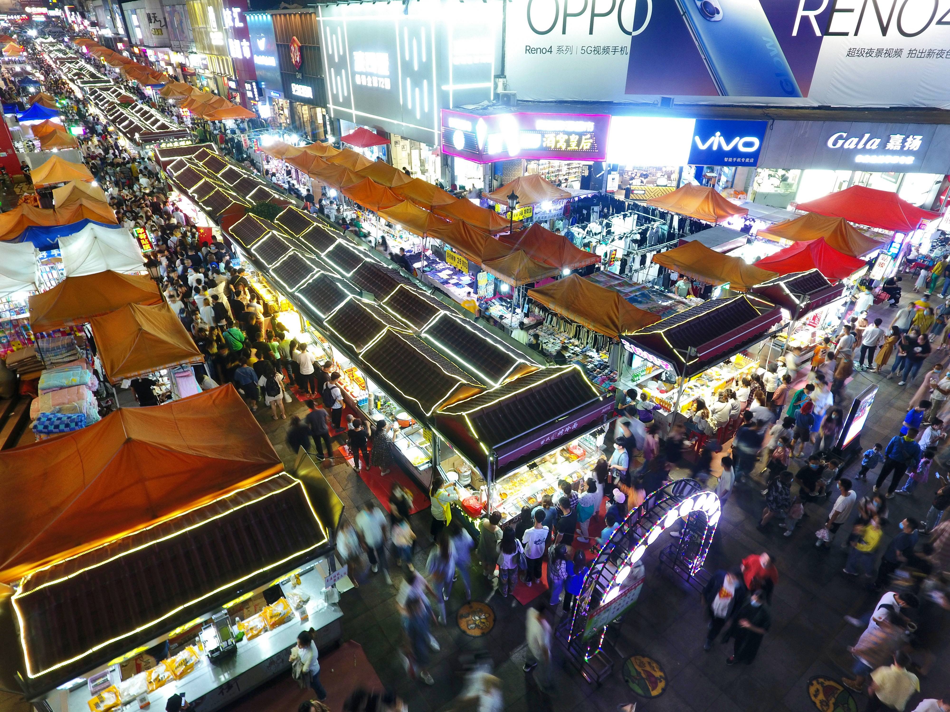 「盘点」常见夜市小吃热量(臭豆腐,烤冷面,烤鱿鱼)
