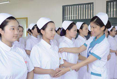 四川最好的卫校—成都医学院附属护士学校